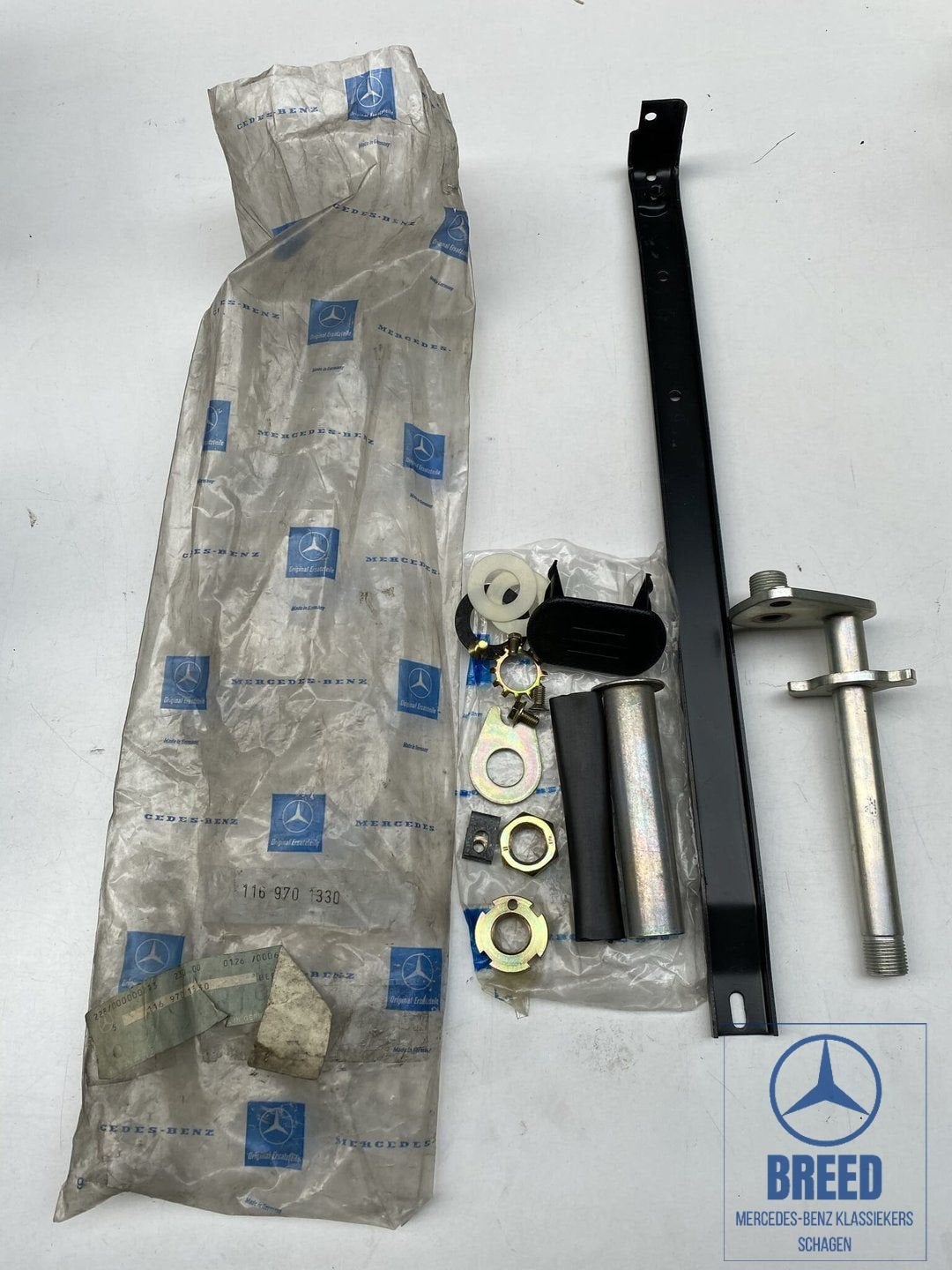 NOS montageset middenarmsteun voor Mercedes-Benz W116, Neuf, -, -, Enlèvement ou Envoi