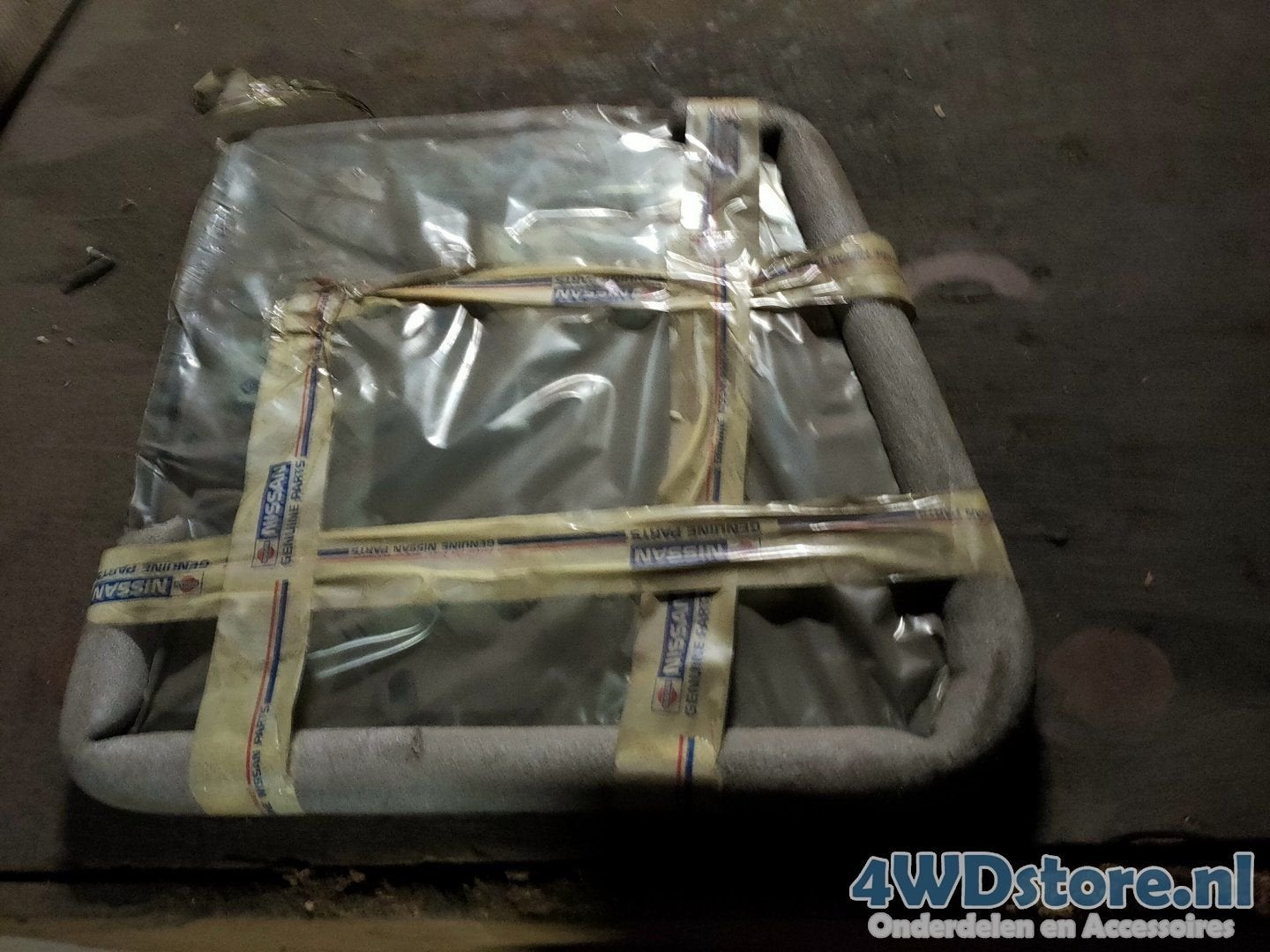 Nissan Patrol 160 260 Ruit Links achter vast raam Lange patr, Auto-onderdelen, -, -, Nieuw, Ophalen of Verzenden