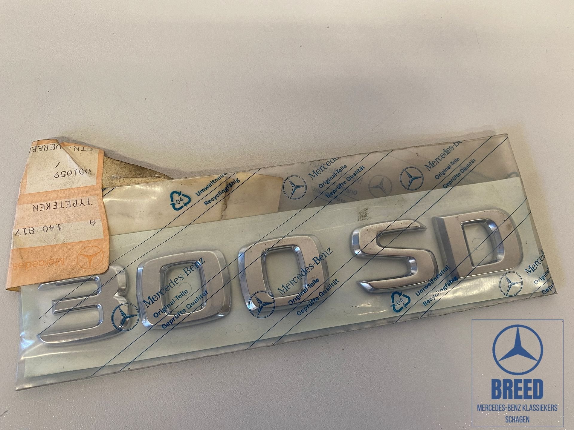 NOS embleem 300SD voor Mercedes-Benz W140, -, Nieuw, Ophalen of Verzenden, -