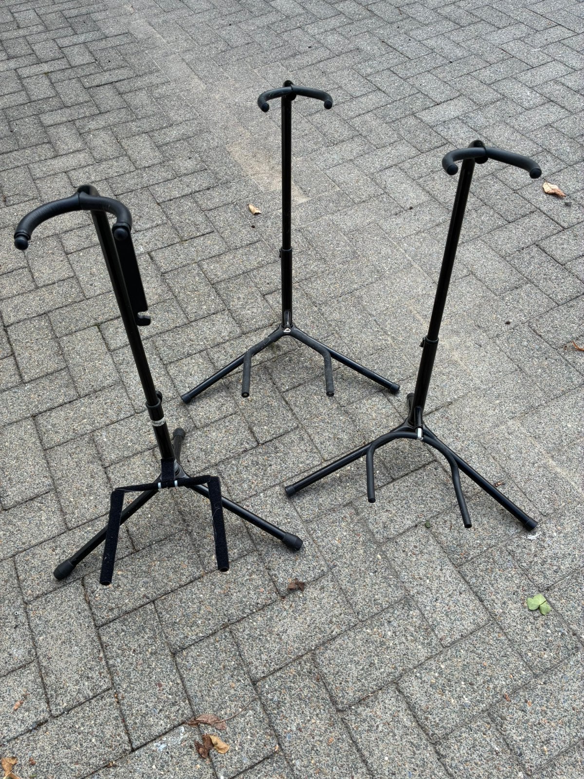 3 Gitaarstatieven, Muziek en Instrumenten, Standaarden, Ophalen, Gebruikt, Gitaar