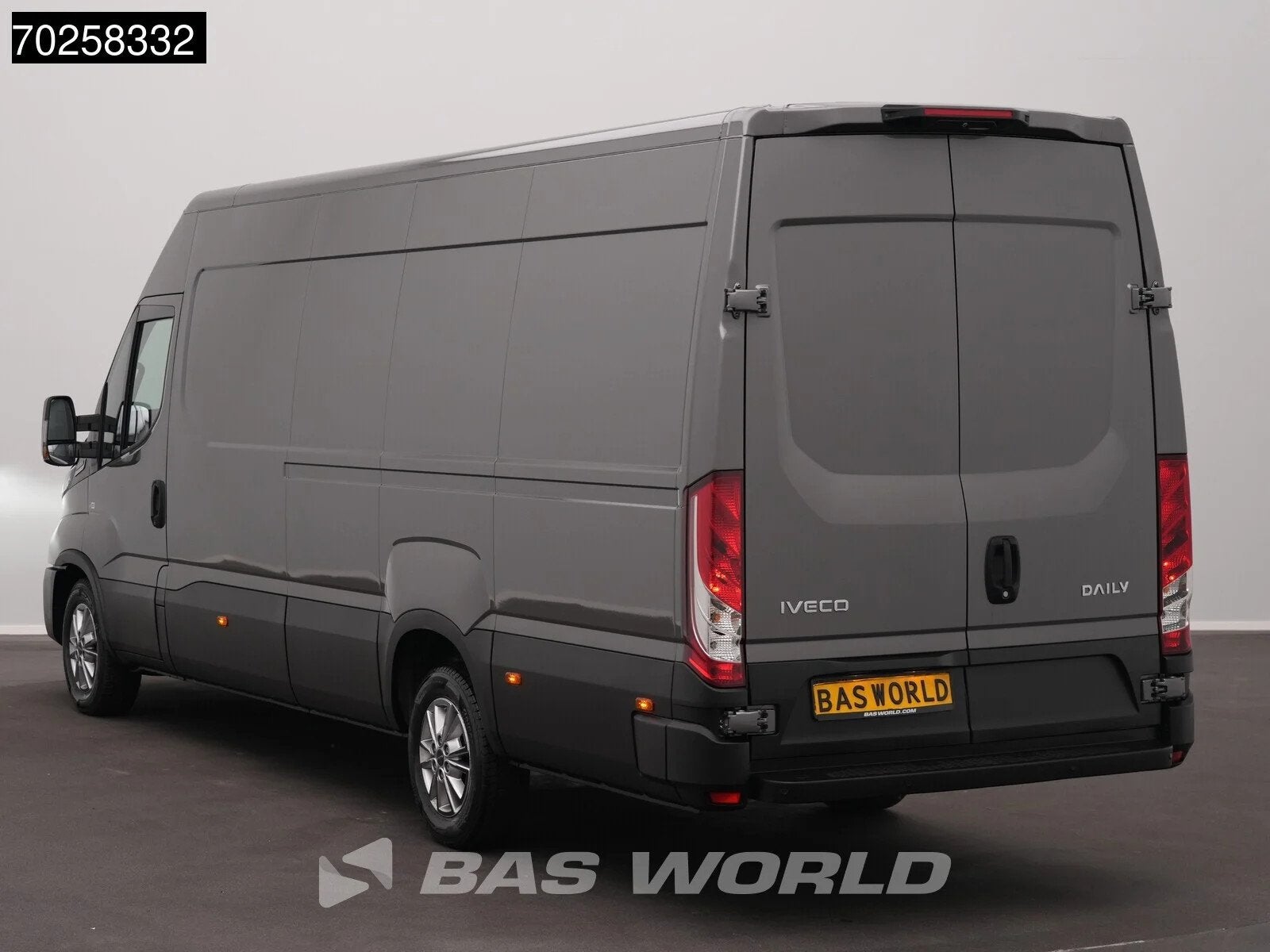 Iveco Daily 35S21 BPM VRIJ! 3.0L Automaat 210PK L3H2 2025-Mo, Auto's, Bestelwagens en Lichte vracht, Stof, Euro 6, 4 cilinders
