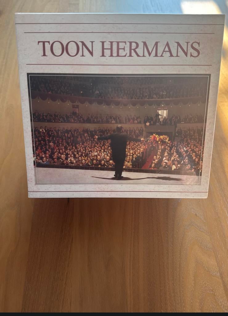 Dvd box met one man show Toon Hermans 1985-1997, Ophalen, Zo goed als nieuw