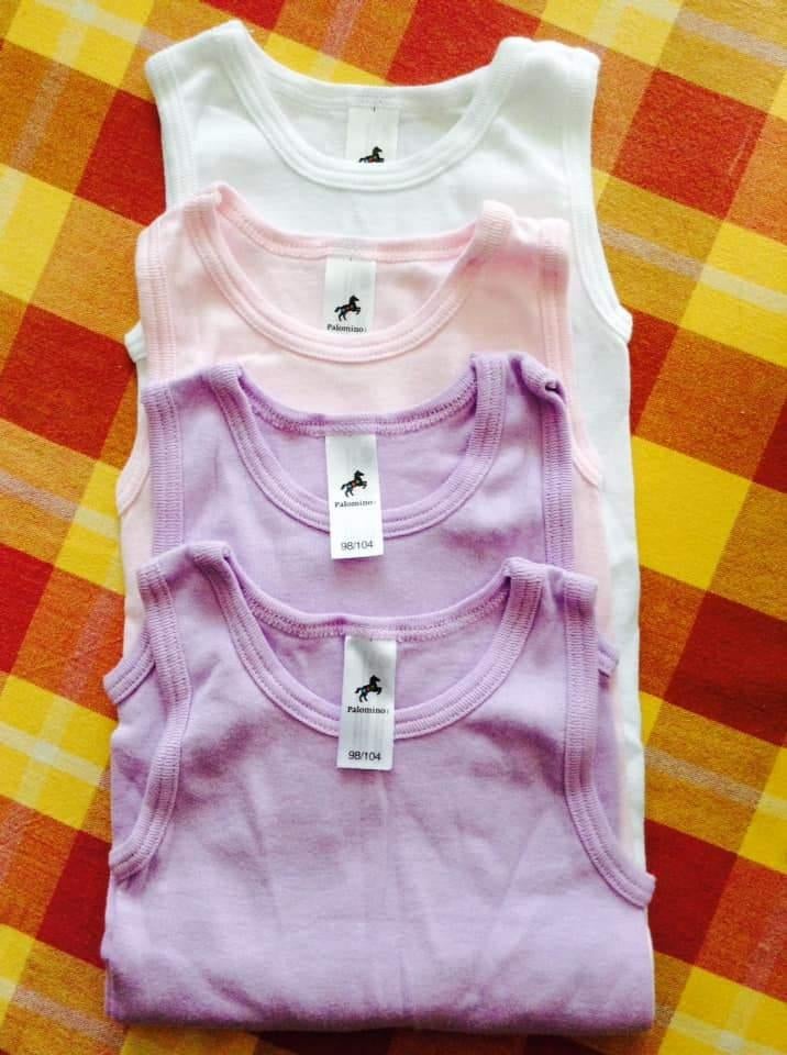 Lot de t-shirts neuf fille de 4 ans, Enlèvement ou Envoi, Palomino, Fille, Vêtements de nuit ou Sous-vêtements