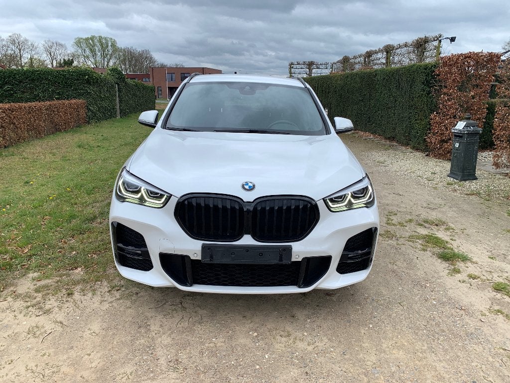 BMW X1 M-PACK ZEER MOOI, Auto's, Euro 6, Wit, Bedrijf, Zetelverwarming
