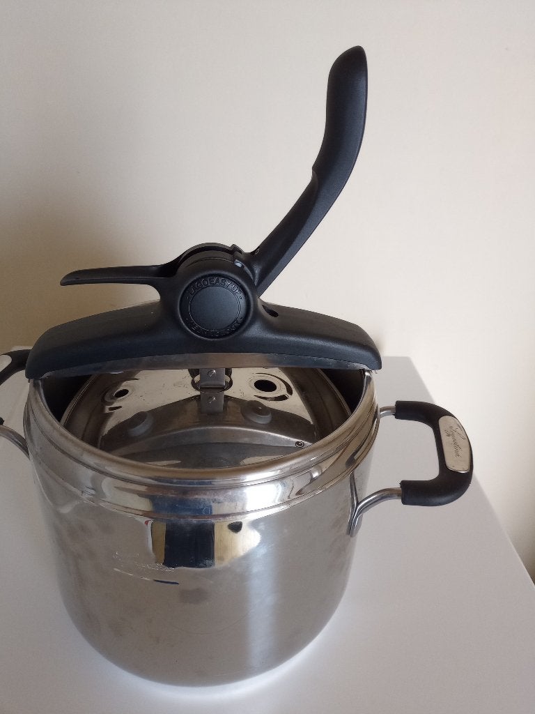 Snelkookpan, Huis en Inrichting, Ophalen, Zo goed als nieuw, Afneembaar handvat, Overige merken