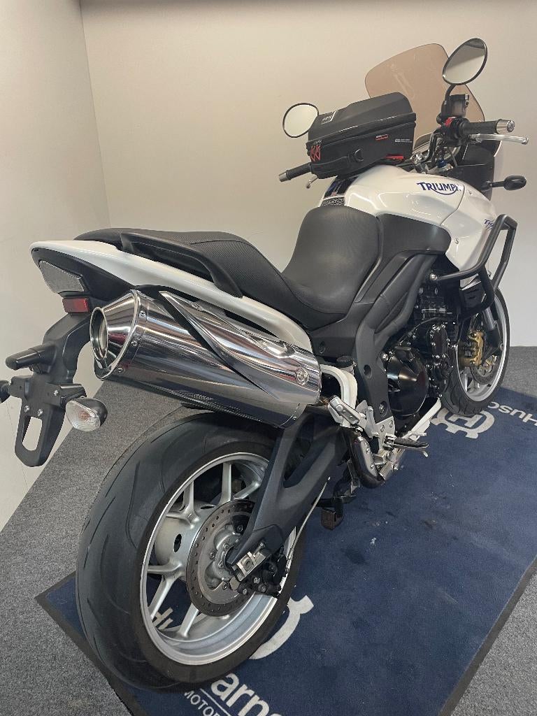 Triumph Tiger 1050 MY'08 réf. COMME 3332, Motos, Permis Moto A, Tourisme, Entreprise, Occasion