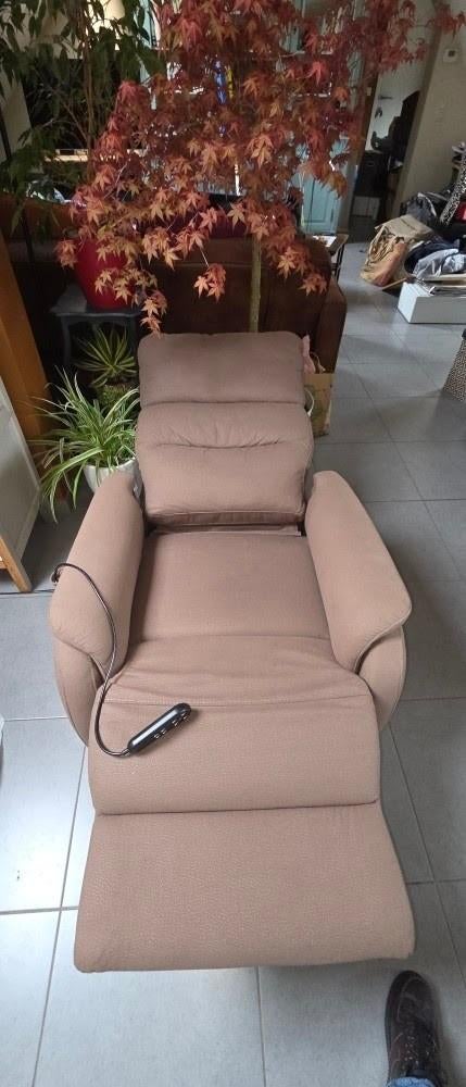 Fauteuil Relax Électrique Releveur Beige - 2 Moteurs, 75 à 100 cm, Tissus, Comme neuf, Enlèvement