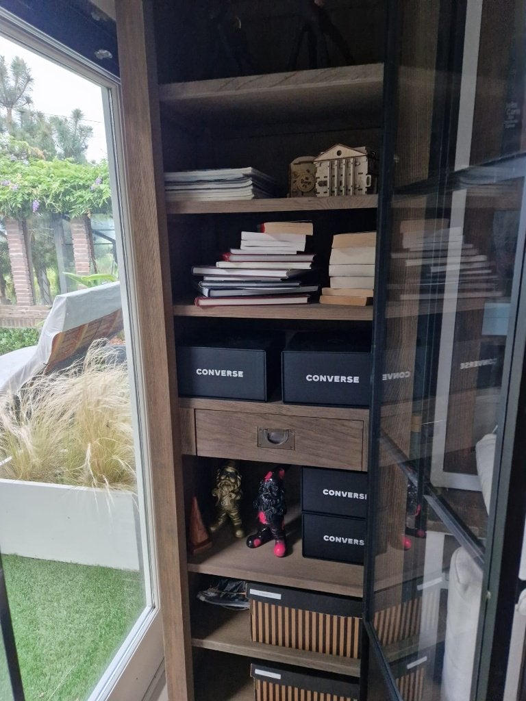 Riveria Maison Vitrinekast, Huis en Inrichting, Ophalen, Zo goed als nieuw