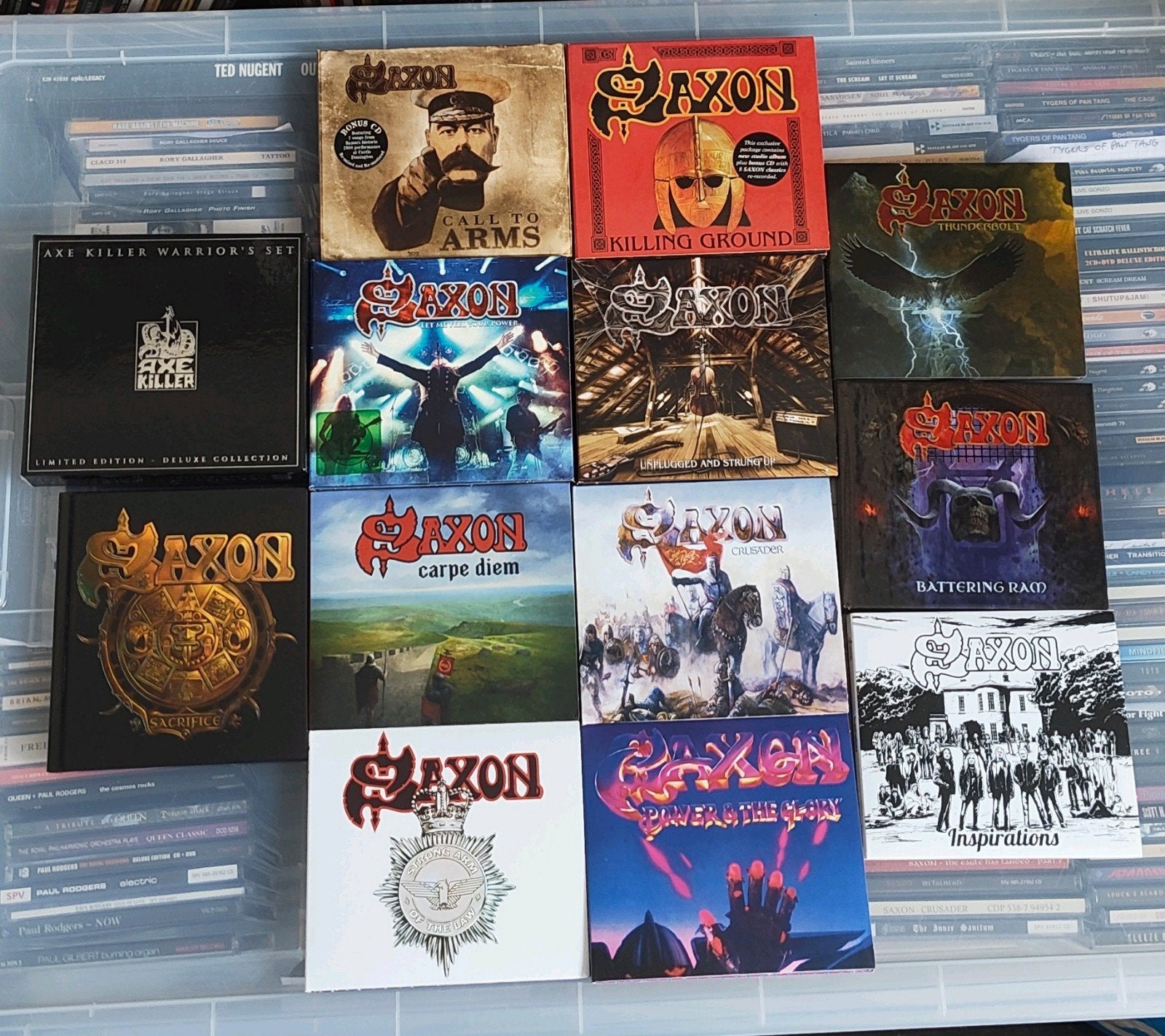 Saxon - 30 cd lot, Cd's en Dvd's, Cd's | Overige Cd's, Ophalen of Verzenden, Zo goed als nieuw, Bonusmateriaal