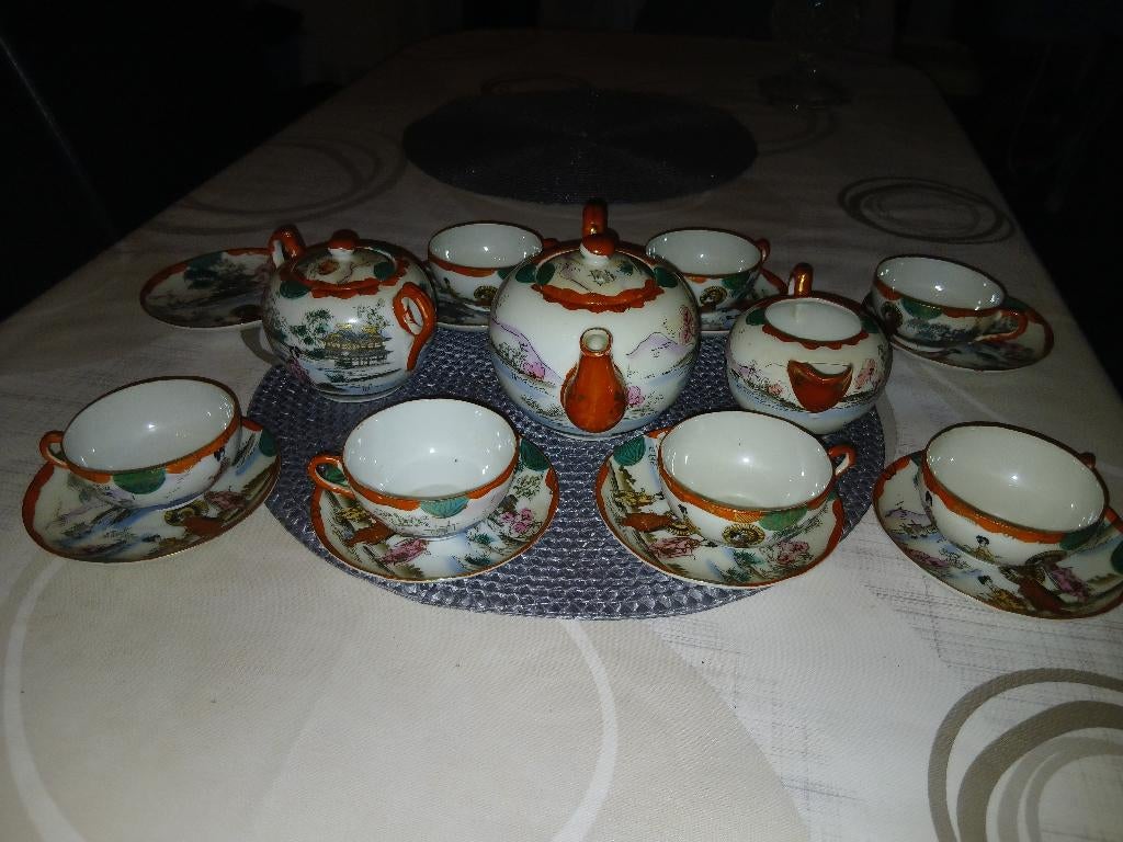 Vintage Japans theeservies in eierporcelein, Antiek en Kunst, Ophalen