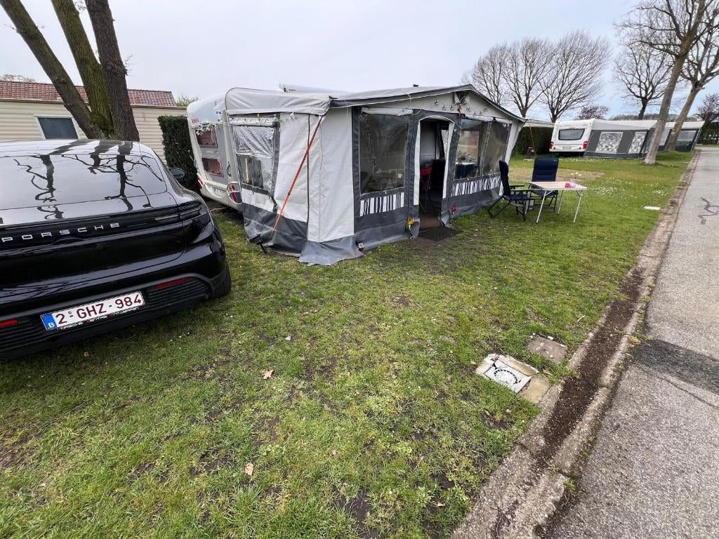 Dethleffs 560 Caravan  – Volledig uitgerust met voortent, Caravans en Kamperen, Rondzit, Particulier, Dethleffs, Schokbreker