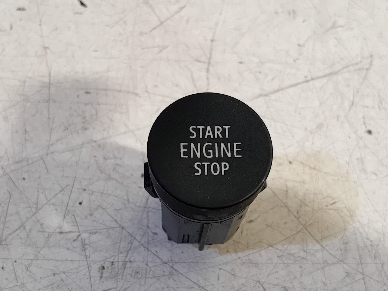 Start/stop schakelaar Renault Captur, Onderdelen@venauto.nl, Van der Ven Autorecycling B.V., Gebruikt, Ettenseweg 76, 4706 PB Roosendaal, The Netherlands