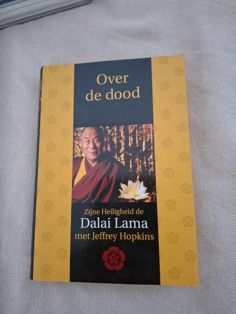 Dalai lama.  Over de dood., Ophalen