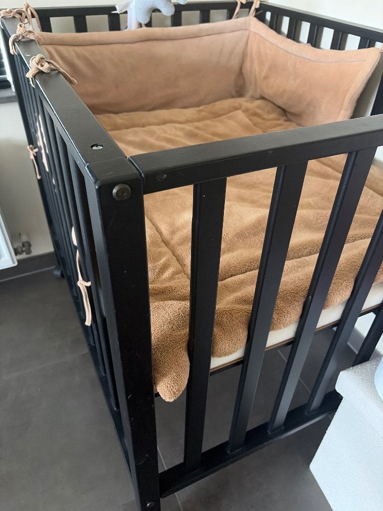 Coffret pour bébé, Enfants & Bébés, Parcs, Enlèvement, Utilisé, Carré, Réglable en hauteur