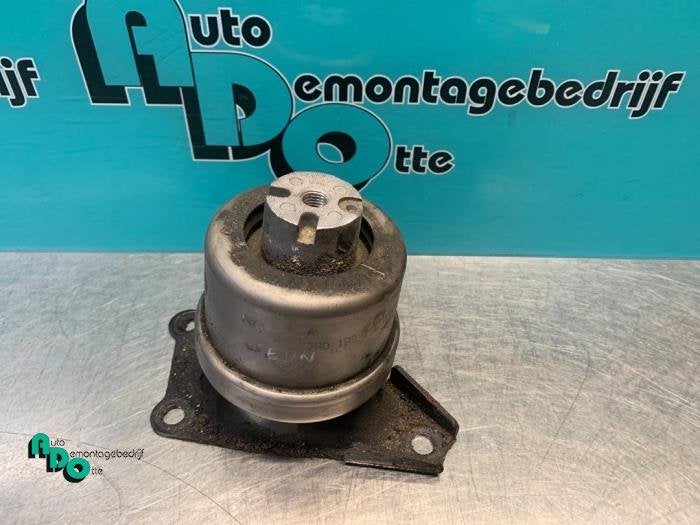 Motorsteun van een Volkswagen Transporter (Transporter 03-), Gebruikt, -, Volkswagen, -