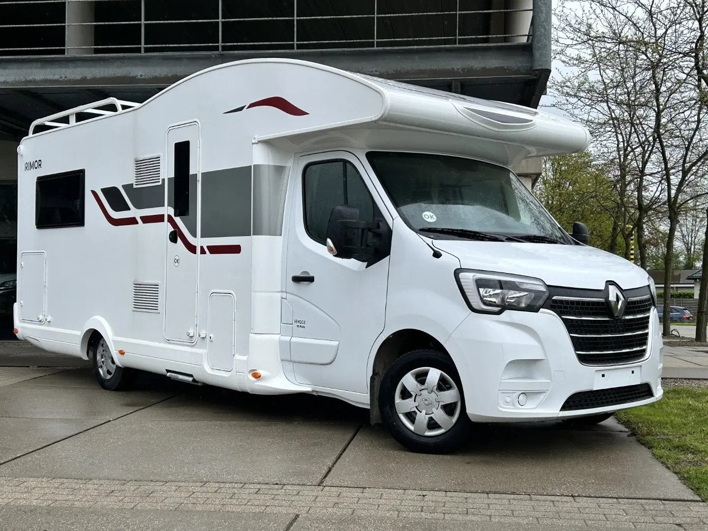 Rimor/Hygge 95 Renault Master 145 PK manueel/Geen kenteken, Caravanes & Camping, Entreprise, Boîte manuelle, Diesel, Siège en L