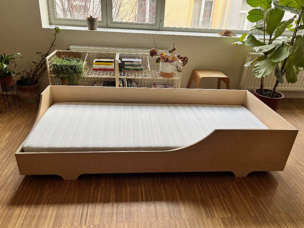 Houten kinderbed (berkenhout) 80x200, Huis en Inrichting, Slaapkamer | Bedden, Ophalen, Gebruikt, Eenpersoons, Beige