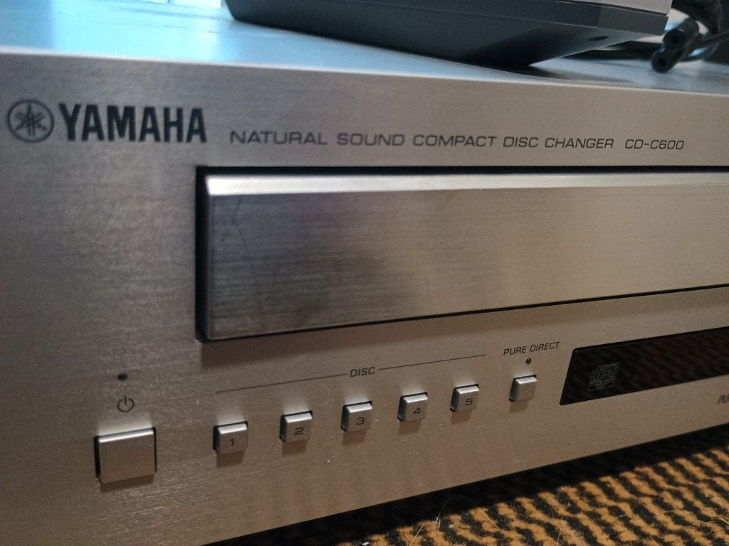Gratis Yamaha cd speler cd-c600 defect: lade gaat niet open, Audio, Tv en Foto, Cd-spelers, Ophalen, Gebruikt, Overige merken