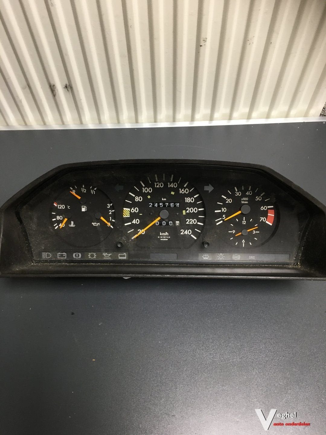 Mercedes W124  Benzine   124 542 7469    Km Tellerklok, Gebruikt, -, -, Ophalen of Verzenden