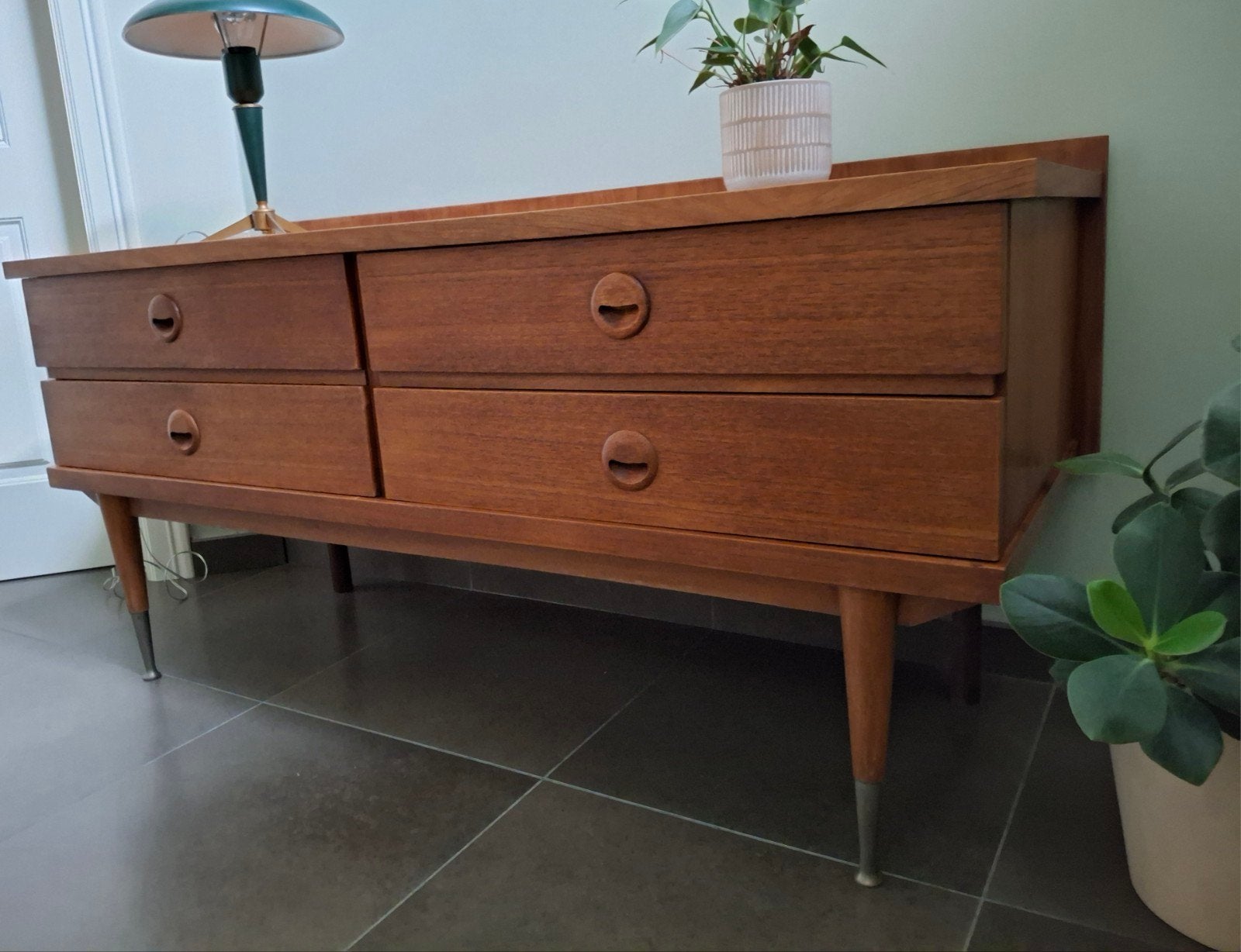 Mooi vintage lowboard, Huis en Inrichting, Ophalen