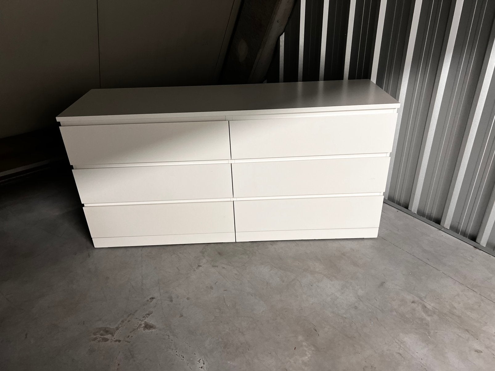 Malm, Ophalen, Zo goed als nieuw
