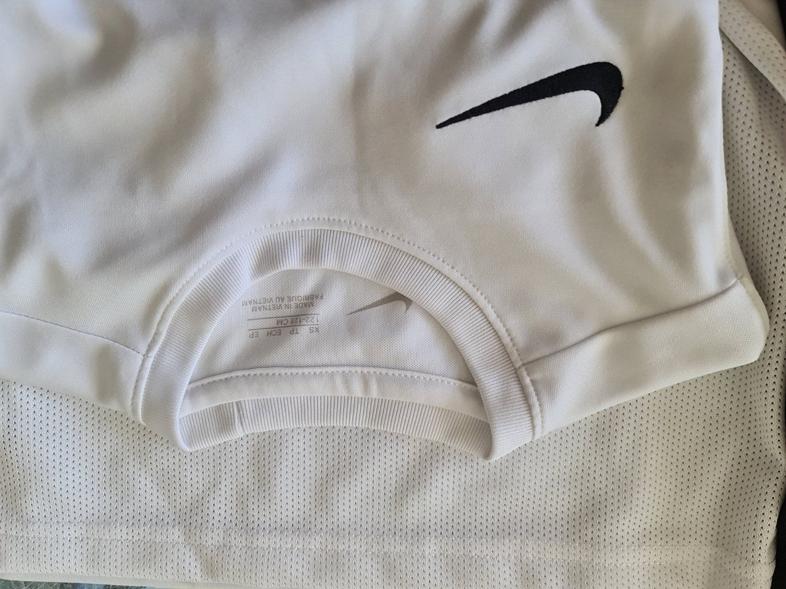 Nike dri fit shirt en short. Maat 122. Nieuw!, Kinderen en Baby's, Kinderkleding | Maat 164, Ophalen