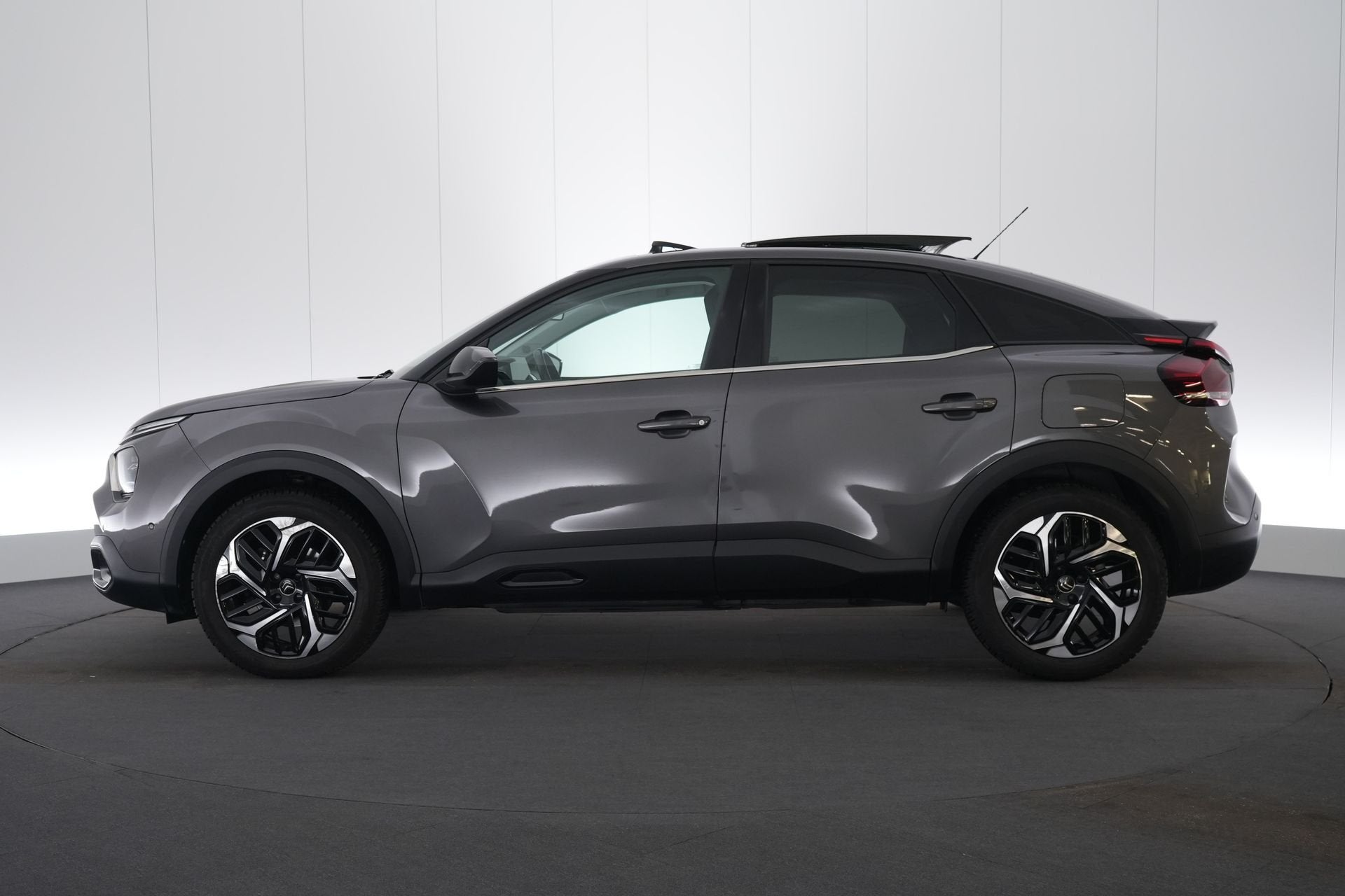 (2BXA671) Citroën C4, Cuir, Argent ou Gris, Achat, Euro 6