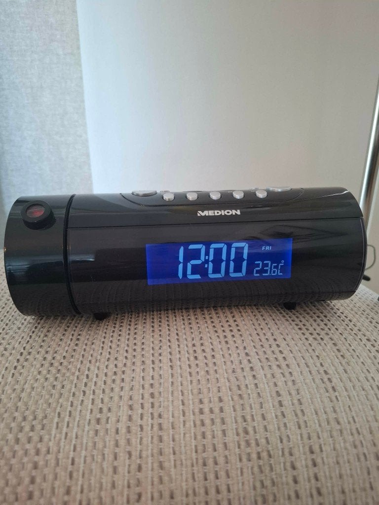 Superbe Radio Reveil Noir Medion avec projecteur, Ophalen of Verzenden, Zo goed als nieuw, Digitaal