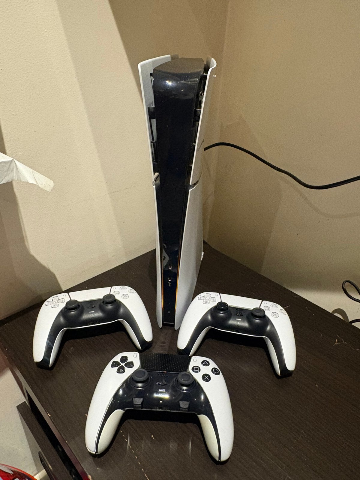 playstation 5 slim digital met 3 controllers, Ophalen, Zo goed als nieuw