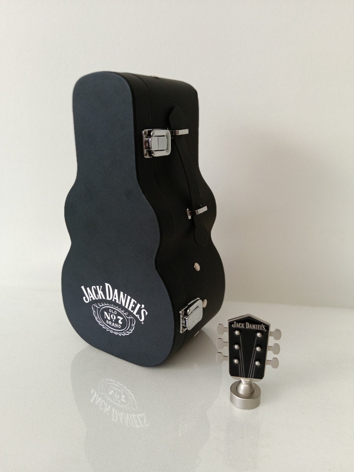 Originele Jack Daniels koffer gitaar en gitaarkop flessendop, Ophalen of Verzenden, Zo goed als nieuw, Verpakking