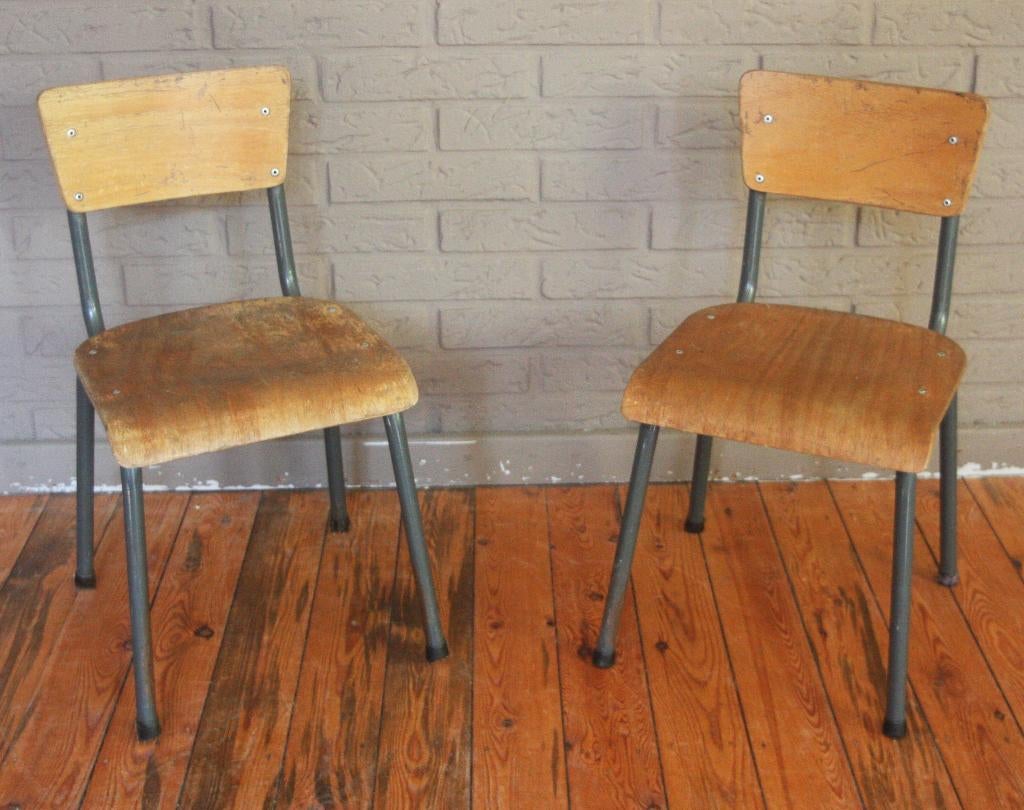 Twee Kinderstoeltjes / Schoolstoeltjes / Voor Kleuters / 60s, Ophalen, Gebruikt