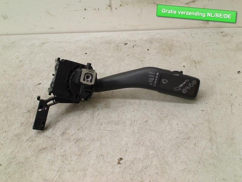 STUURSCHAKELAAR RECHTS golf 6 Golf VI (5K1) (1k0953513e), Auto-onderdelen, Gebruikt, Volkswagen, Volkswagen AG, Kundenbetreuung@volkswagen.de