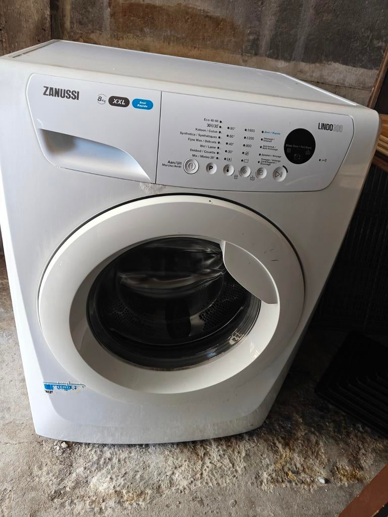 Zanussi wasmachine 50€, Elektronische apparatuur, Wasmachines, Ophalen