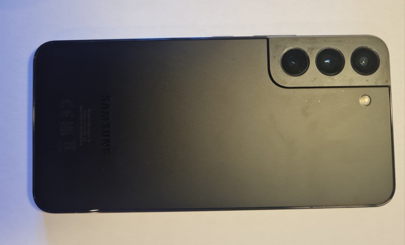 Samsung Galaxy S22 Smartphone met accessoires, Telecommunicatie, Mobiele telefoons | Samsung, Ophalen