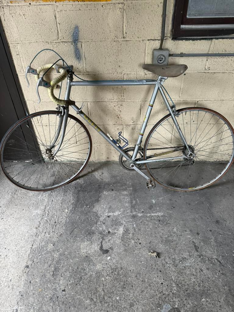 Vintage koersfiets. In slechte toestand, Fietsen en Brommers, Fietsen | Racefietsen, Ophalen, Gebruikt