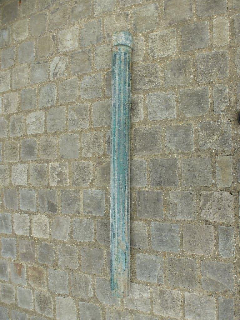 Oude gietijzeren ondereind fonte regenbuis 130 cm, Doe-het-zelf en Bouw, Buizen en Afvoer, Ophalen, Overige materialen, Gebruikt