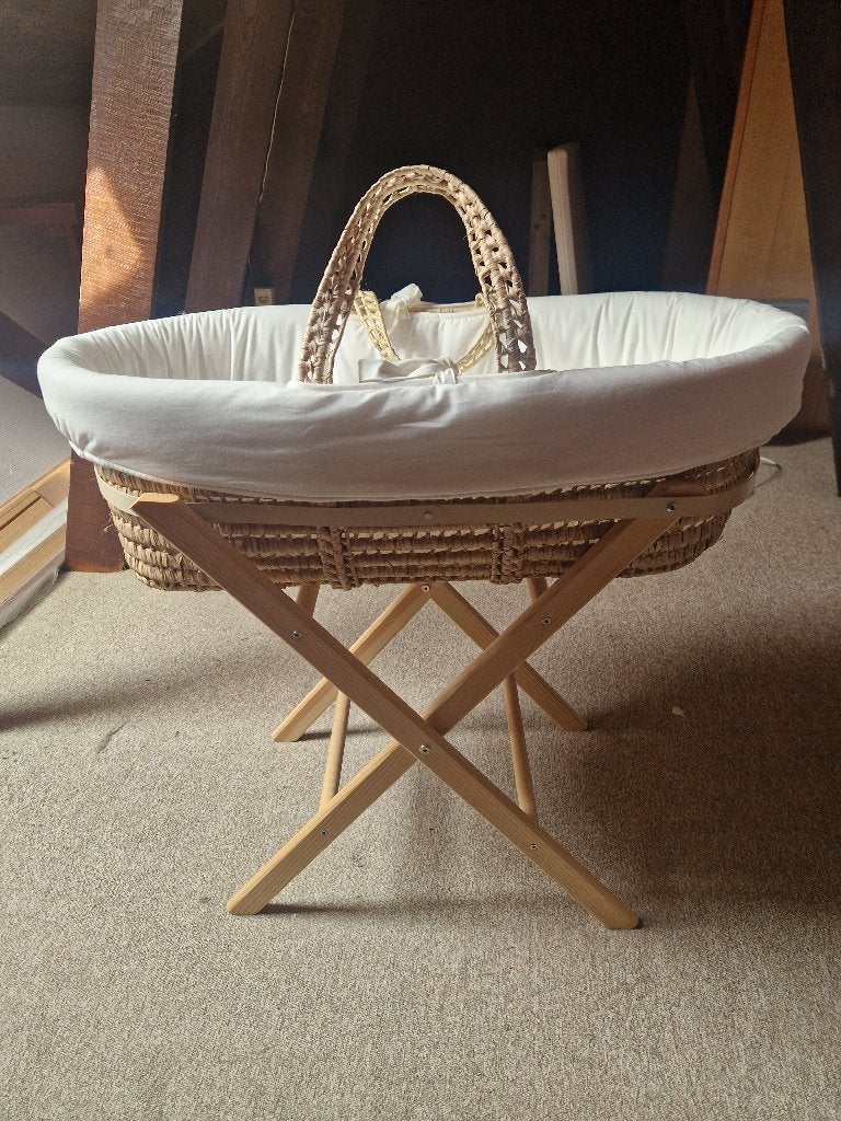 Babywiegje uit riet - blikvanger, Kinderen en Baby's, Ophalen of Verzenden, Gebruikt, Overige typen