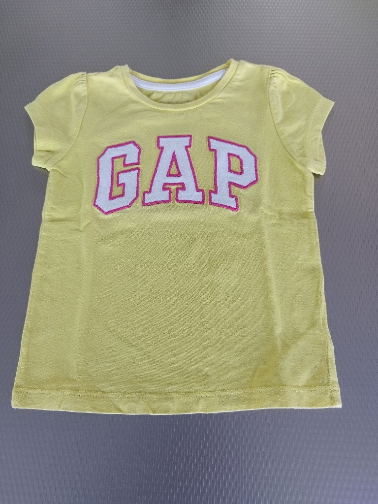 T-shirt geel maat 2 jaar, Kinderen en Baby's, Kinderkleding | Maat 92, Ophalen of Verzenden, Gebruikt, Meisje, Shirt of Longsleeve