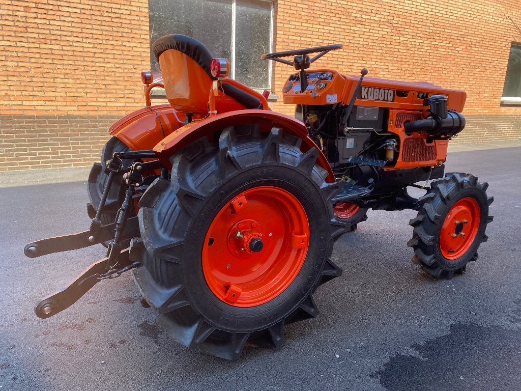 Mini-tracteur - Kubota B7001 - 4x4 -garantie - MICROTRACTORS, Articles professionnels, Autres marques, Jusqu'à 2500, Jusqu'à 80 ch