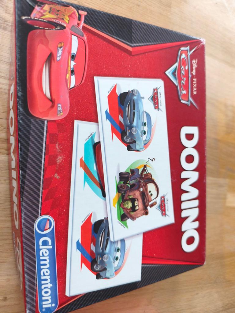 Domino spel van cars Disney, Enlèvement