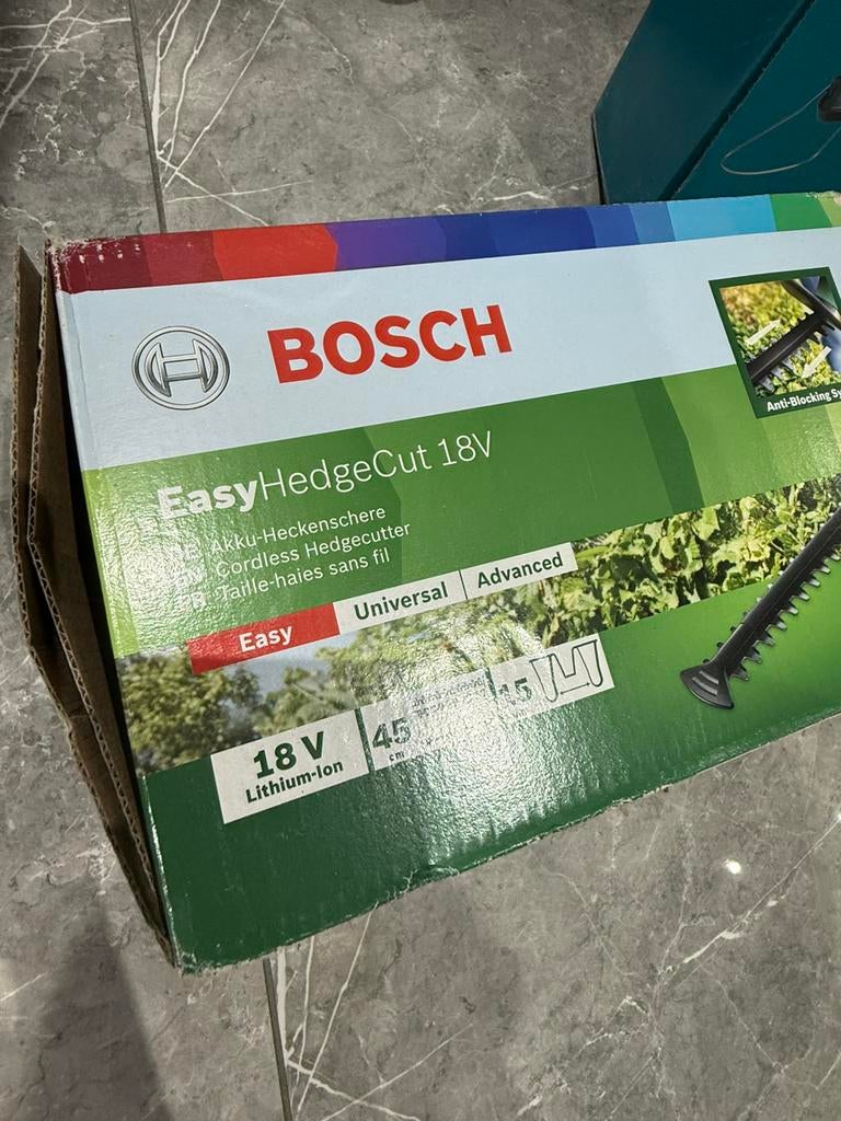 Taille-haie Bosch neuf dans sa boîte, Enlèvement, Comme neuf