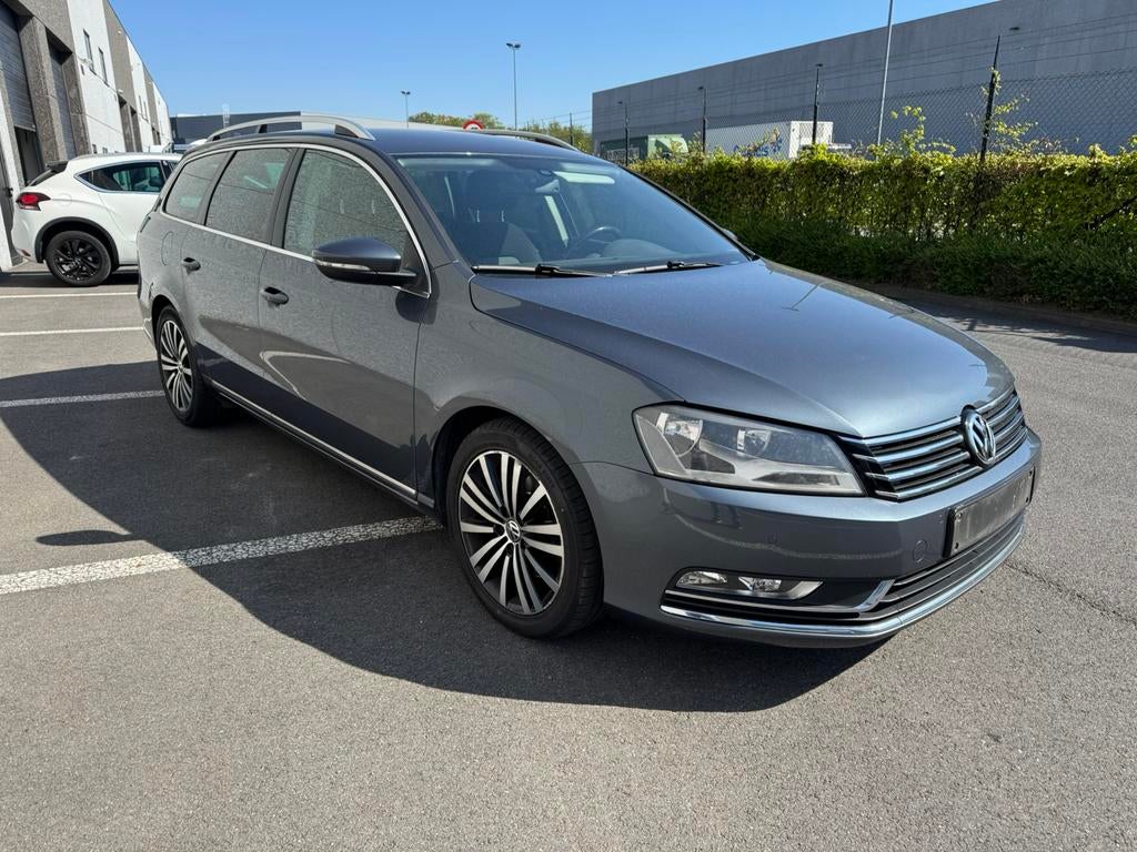 Vw Passat 1.6 diesel, Auto's, Voorwielaandrijving, Stof, 4 cilinders, https://public.car-pass.be/vhr/752c864a-5344-48d0-bb58-f1f48ba6d54c