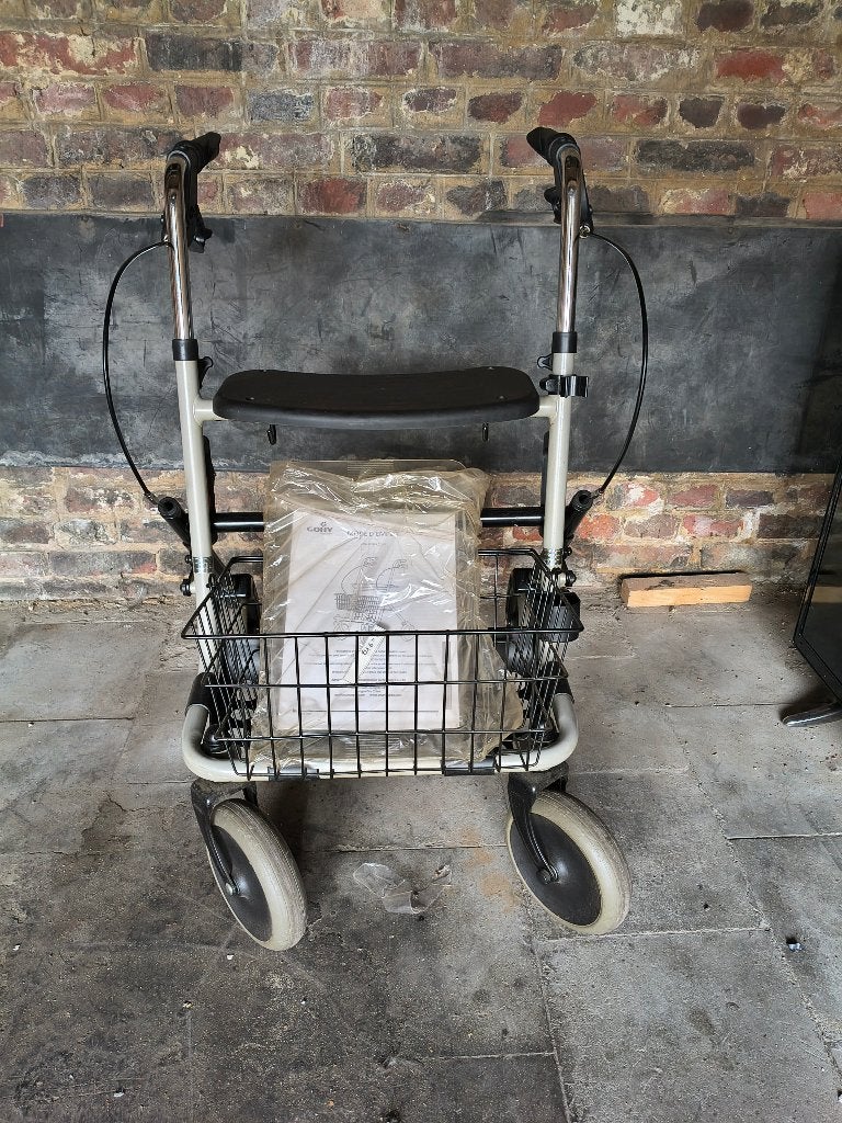 Déambulateur 4 roues avec siège et freins, Enlèvement, Utilisé