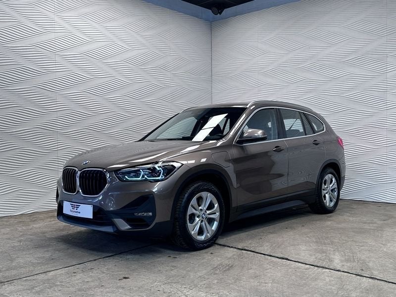 BMW X1 xDrive25e*NAVI PRO*HUD*ZTLVERW.*LAGE BIV!*LED*, Auto's, https://public.car-pass.be/vhr/b41c2059-fa65-40c3-94b5-678687c78645