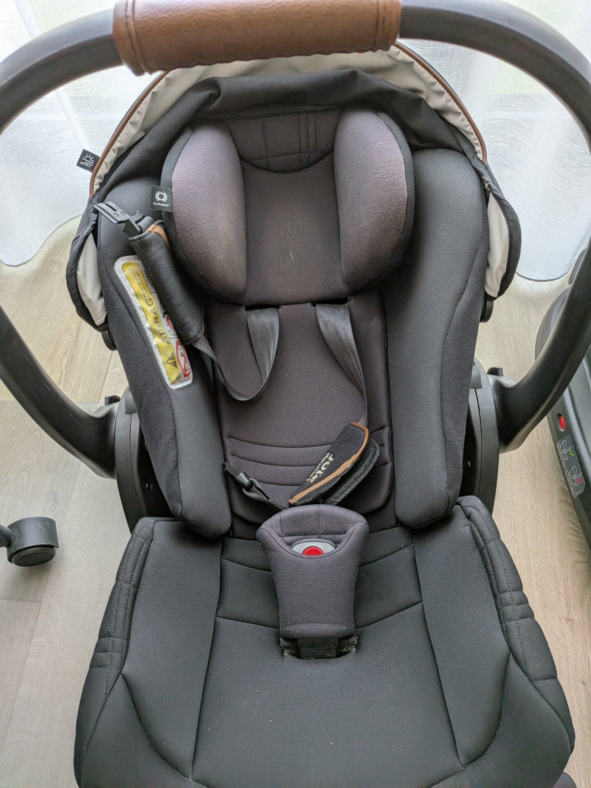 Joie i-Level Recline + base ISOFIX

Siège-auto bébé J, Enlèvement, Utilisé, Isofix