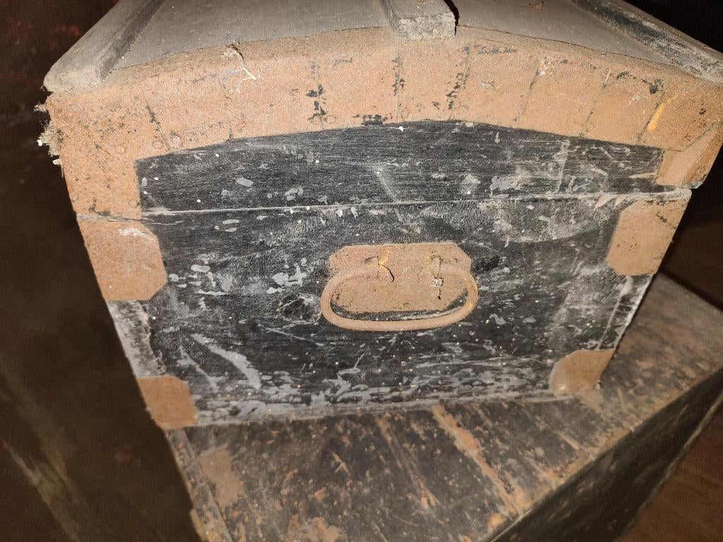 Coffres anciennes en bois, Enlèvement, Utilisé