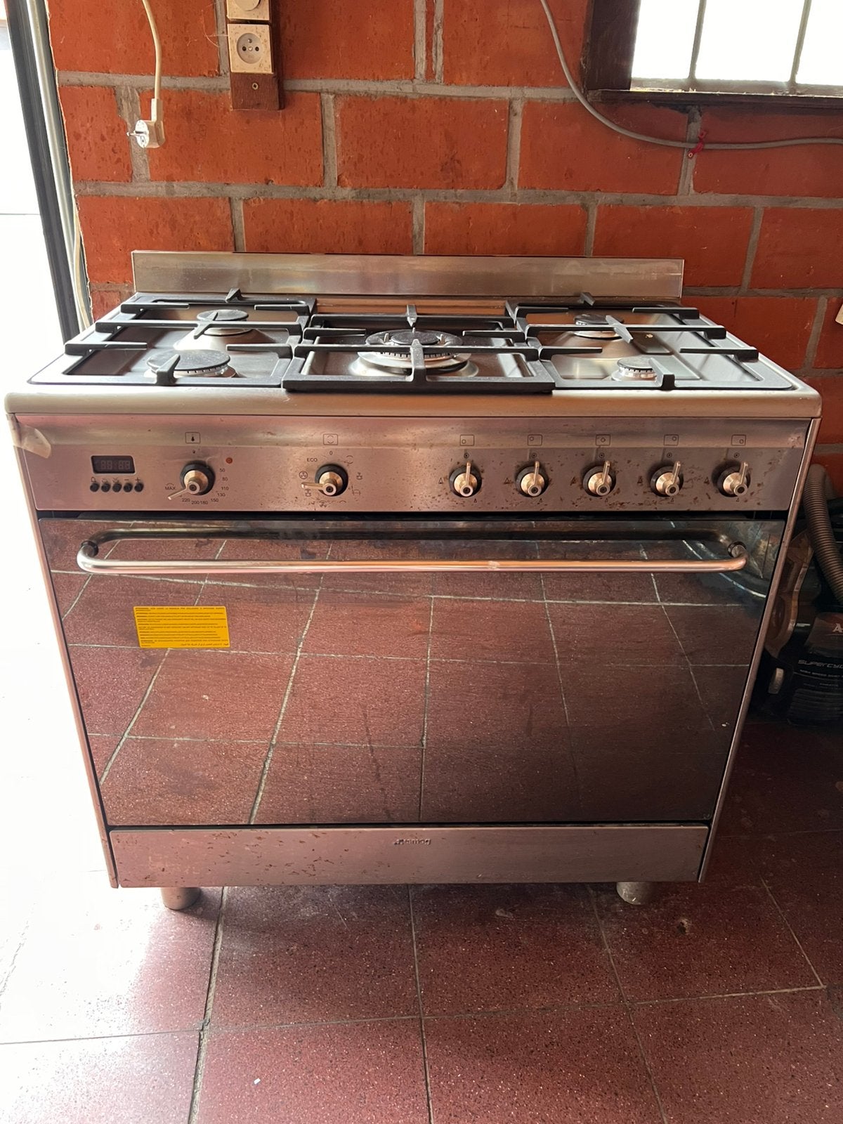 Smeg fornuis 90 cm, 5 gaspitten + oven, inox, Ophalen, Gebruikt, 60 cm of meer