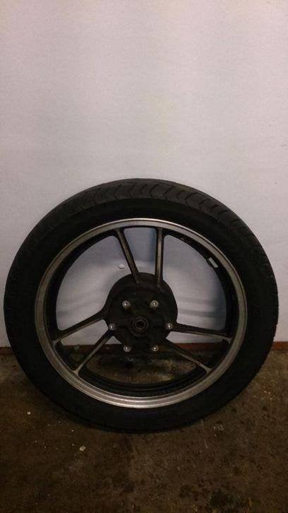 Suzuki GSX550 achterwiel GSX 550 ES EF achtervelg wiel velg, Motoren, Ophalen of Verzenden, Gebruikt