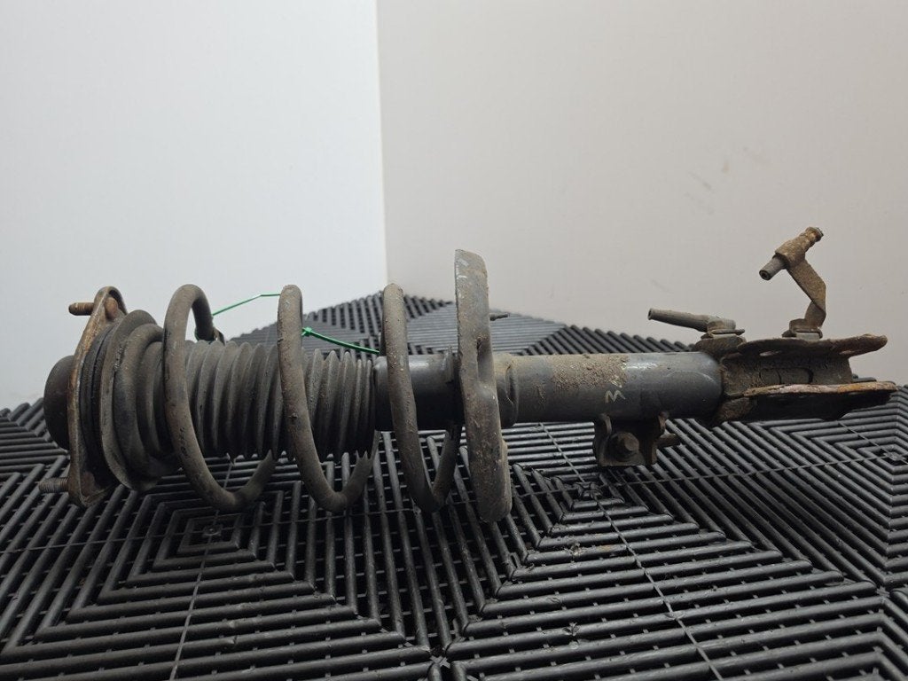 AMORTISSEUR OU ABSORBEUR DE CHOC AVANT GAUCHE i40 CW (VFC), Hyundai Motor Deutschland GmbH, Kaiserleipromenade 5
63067  Offenbach am Main, DE