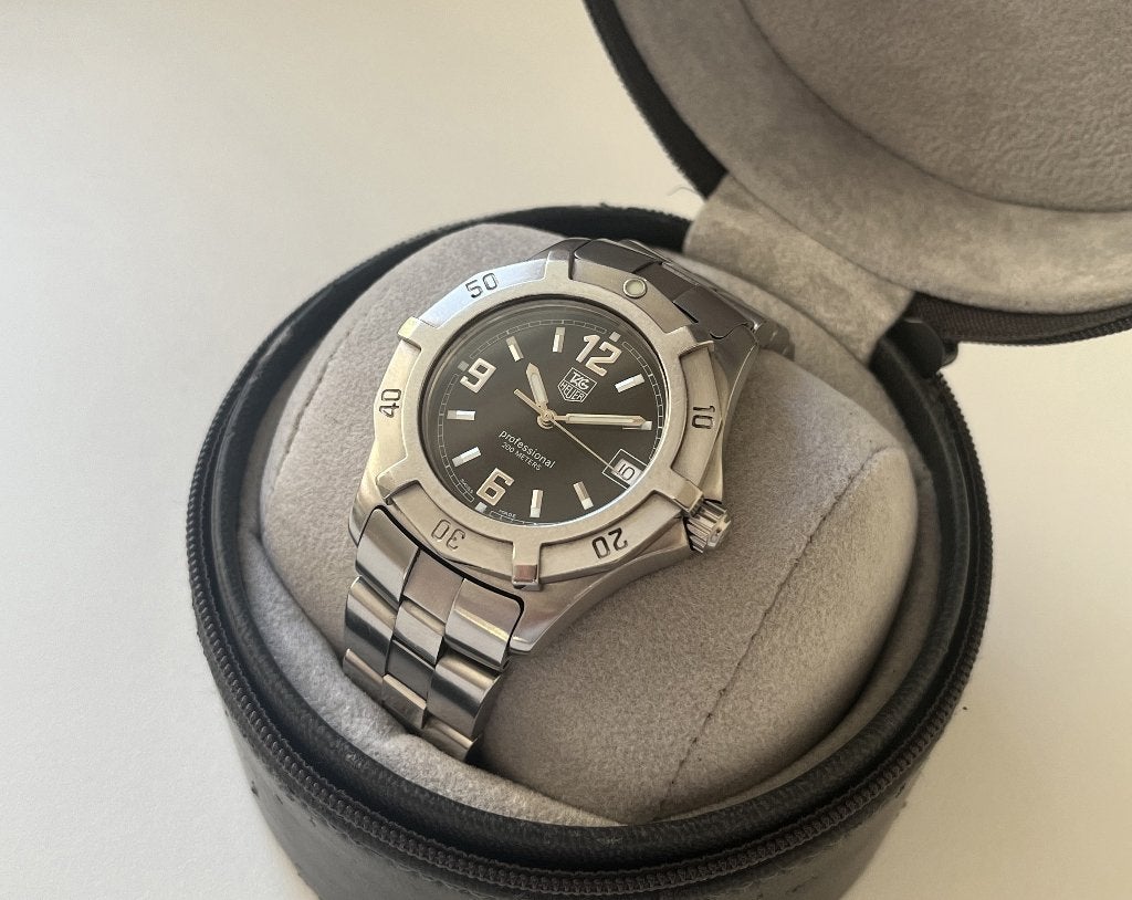 TAG Heuer 2000 Exclusive - WN1110 - incl. box, Bijoux, Sacs & Beauté, Montre-bracelet, Enlèvement ou Envoi, Acier, Acier